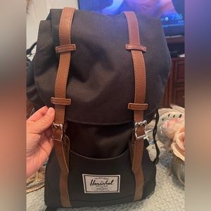 Herschel Supply Company Brand Black Back Pack particle new Large